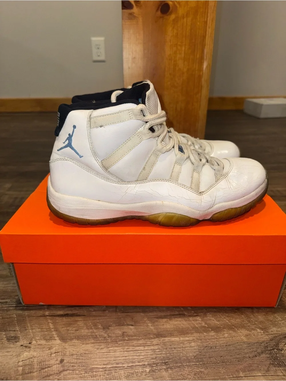 Jordan 11 “Legend Blue”
